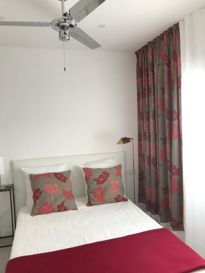 Campagne Luxueuse De Sitges Vila Olivella Exterior foto